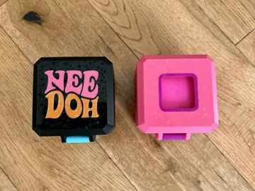 Caja o estuche: NeeDoh Color Change Cube Case — vista de referencia 4