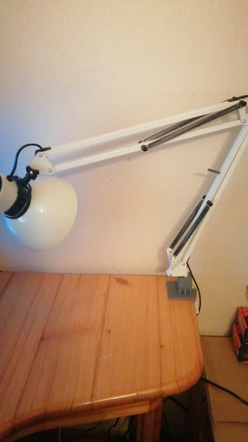 Lamp mount