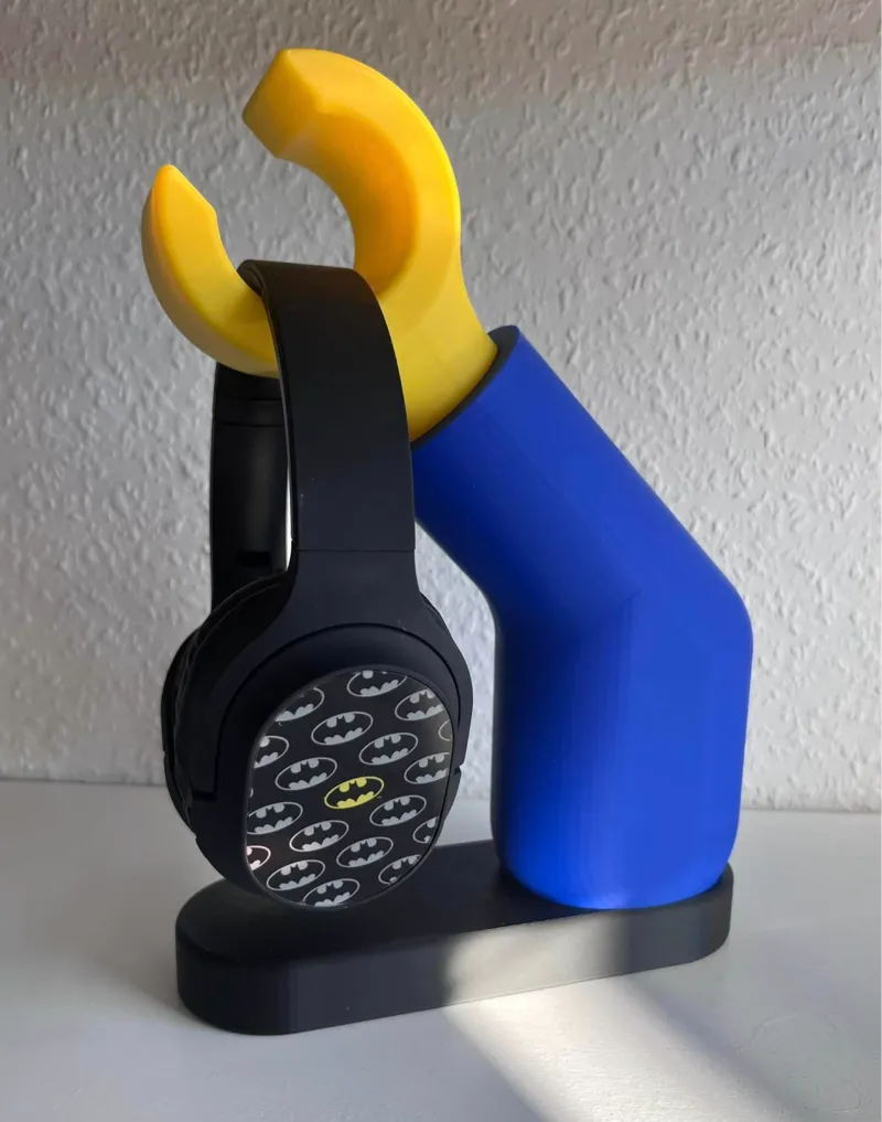 Brick Headphones stand