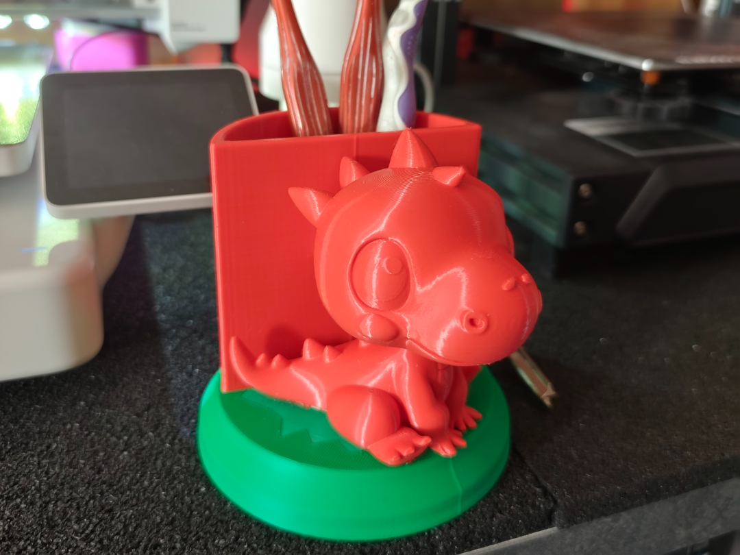 Pot à crayon ou brosses à dent Dino