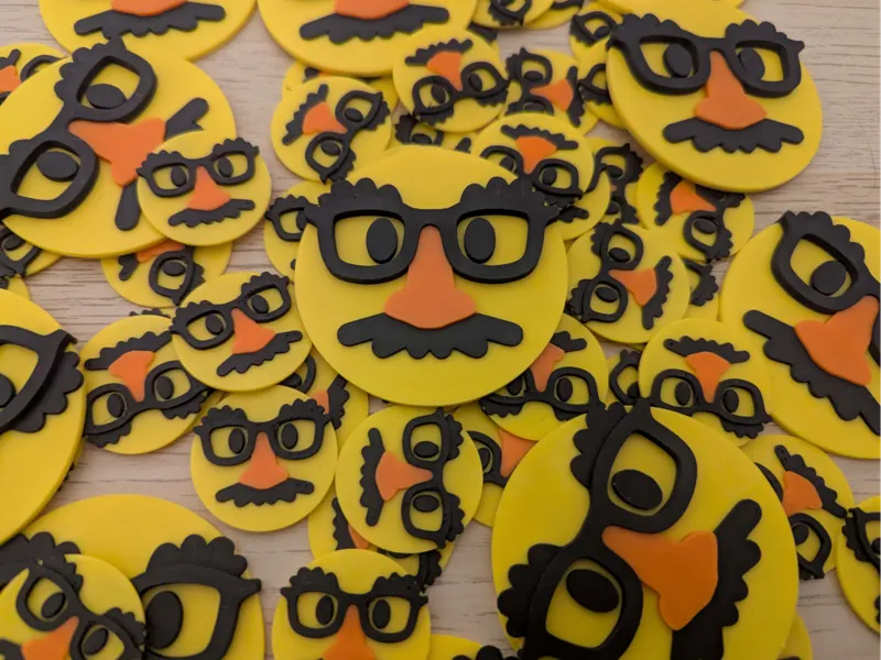 Disguised Face Emoji (Ultra Nerd)