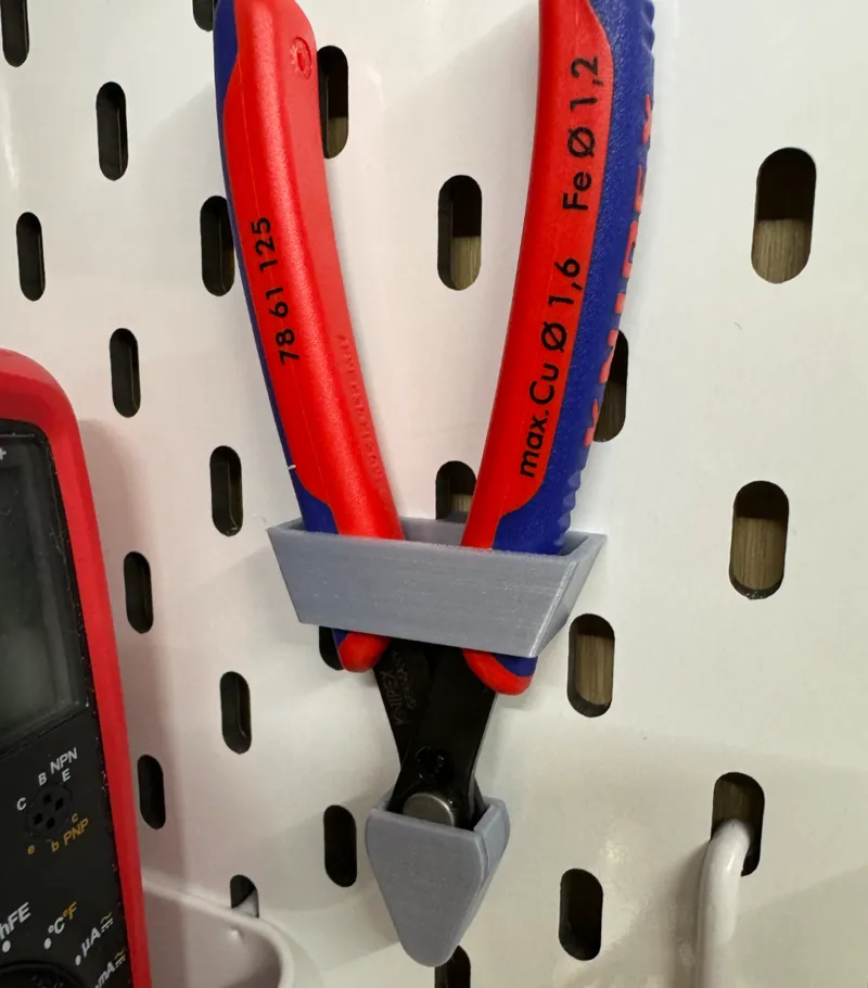 IKEA Skadis Holderand Cases for Knipex 7861125