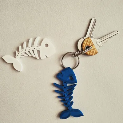 Keychain - Flexible Fish - Free 3D Print Model - MakerWorld