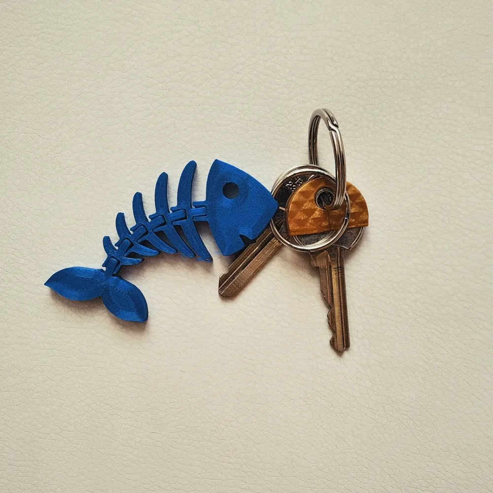 Keychain - Flexible Fish - Free 3D Print Model - MakerWorld