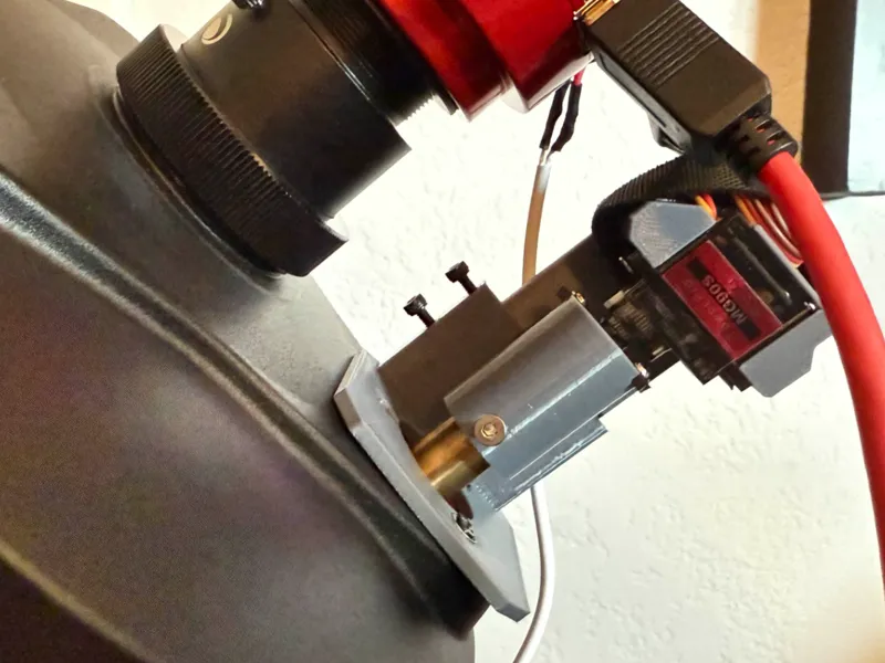 Telescope Remote Focuser - 360° Servo