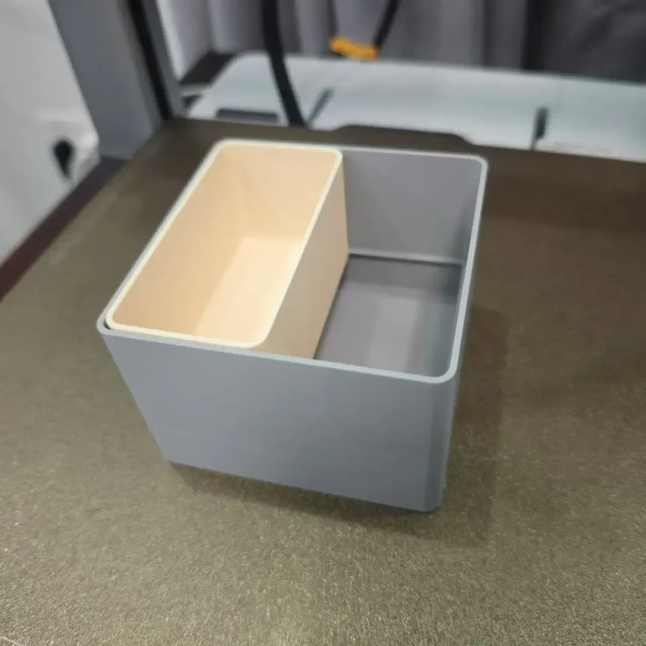 Miniatura 3 do modelo 3D 瓜子盒 (内嵌式)