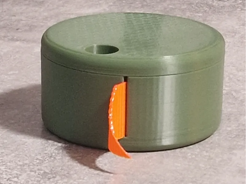 Retractor for belt from Action