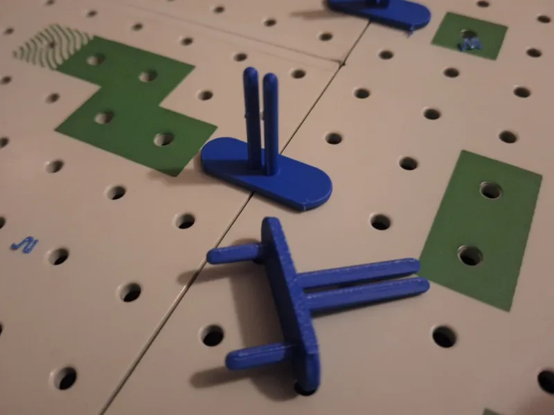 'Feudal' Board Game Center Holder Piece