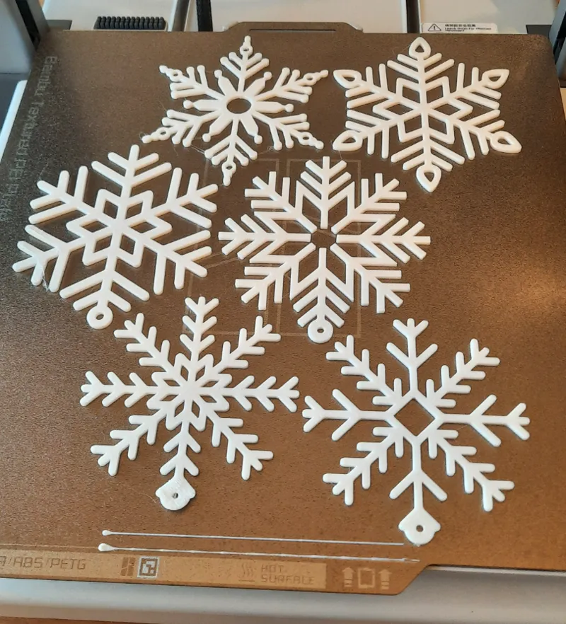 Snowflakes x6 Easy Print 9cm Diameter