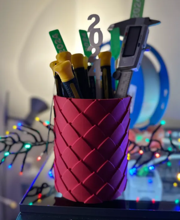 https://makerworld.bblmw.com/makerworld/model/USda0dbc1ac702a7/design/2024-01-06_955baece304e5.jpg