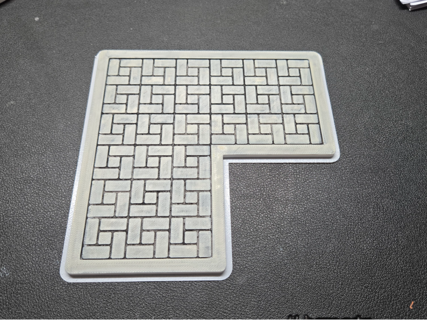 Corner Style Floor Tile Figure Diorama