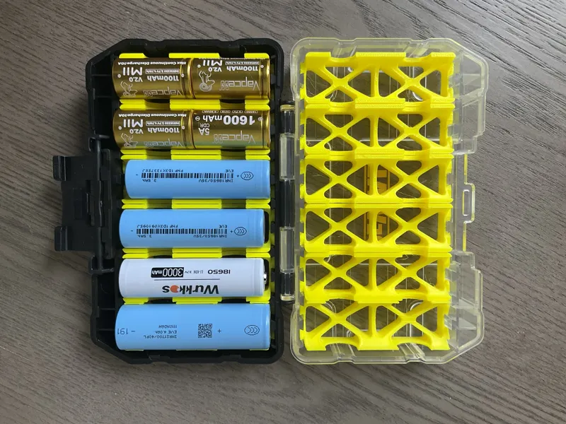 18650 / 21700 battery holder for DEWALT ToughCase