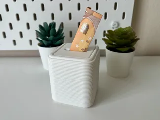 Sparbox mit Deckel