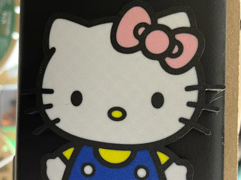 Hello kitty magnet