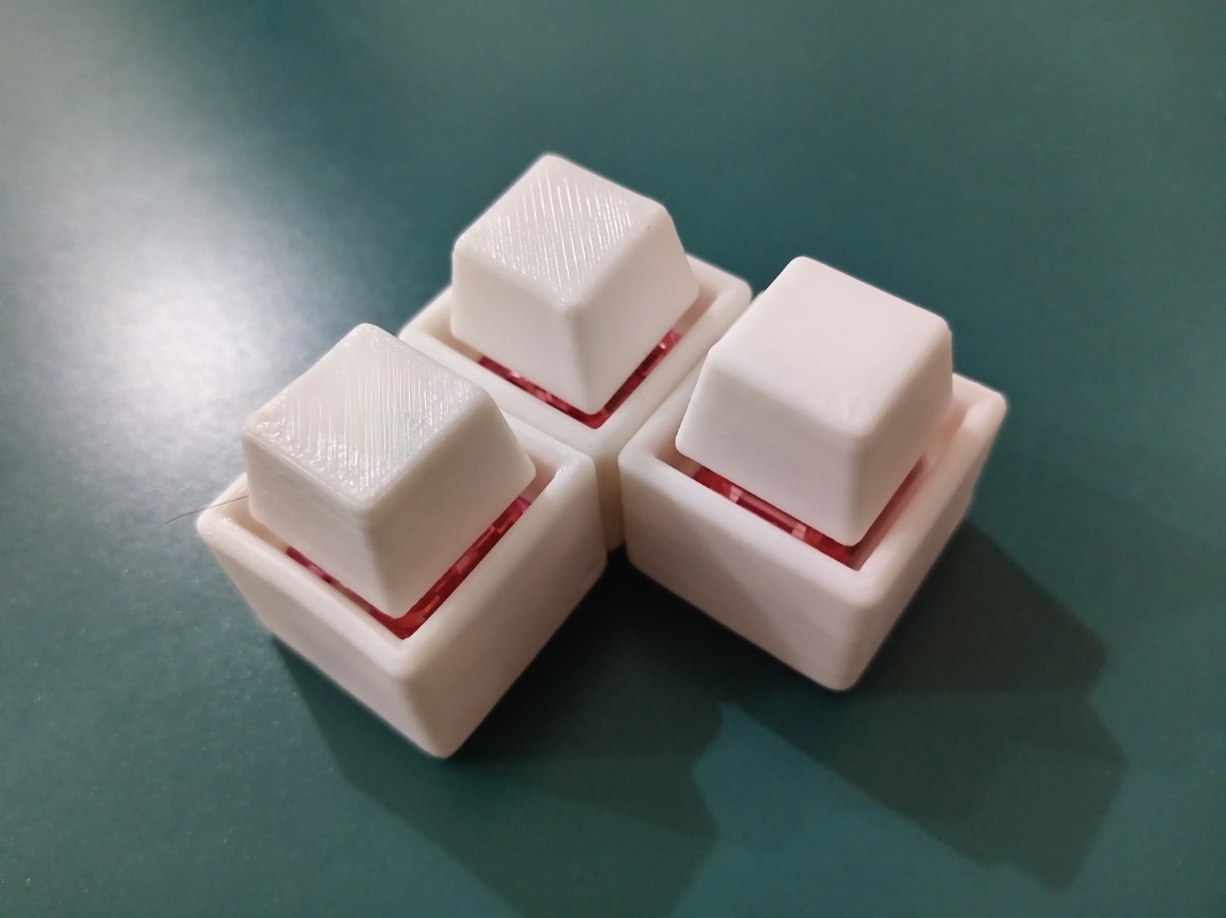 Curved 3 clicker