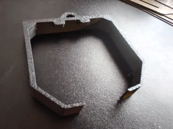https://makerworld.bblmw.com/makerworld/model/USda79ed33ac111d/design/2025-12-12_2c5bbe6d3bc29.jpg