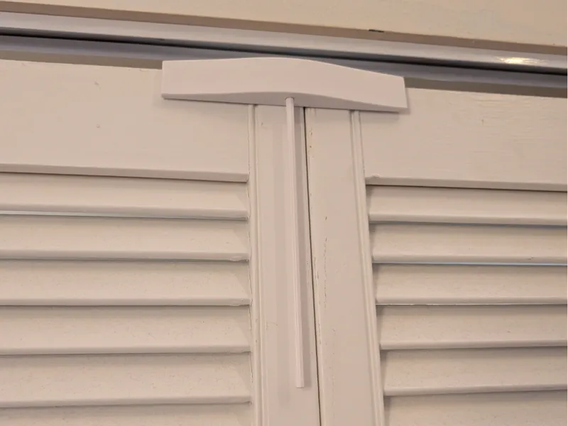 Bi-Fold Sliding Door Lock
