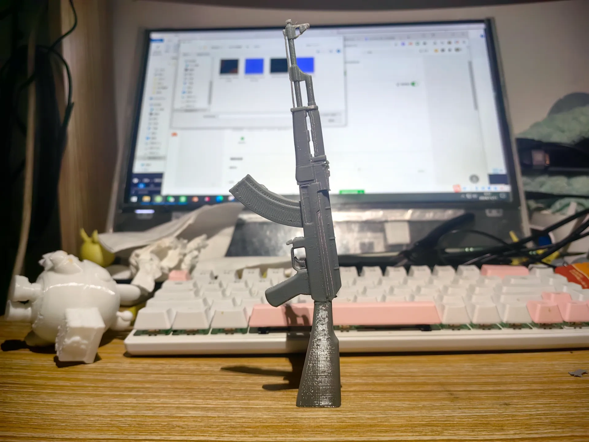 Miniatura 3 do modelo 3D AK47复刻版，1:4.5比例微缩版，可拉枪栓，可拆卸弹夹，不可发射