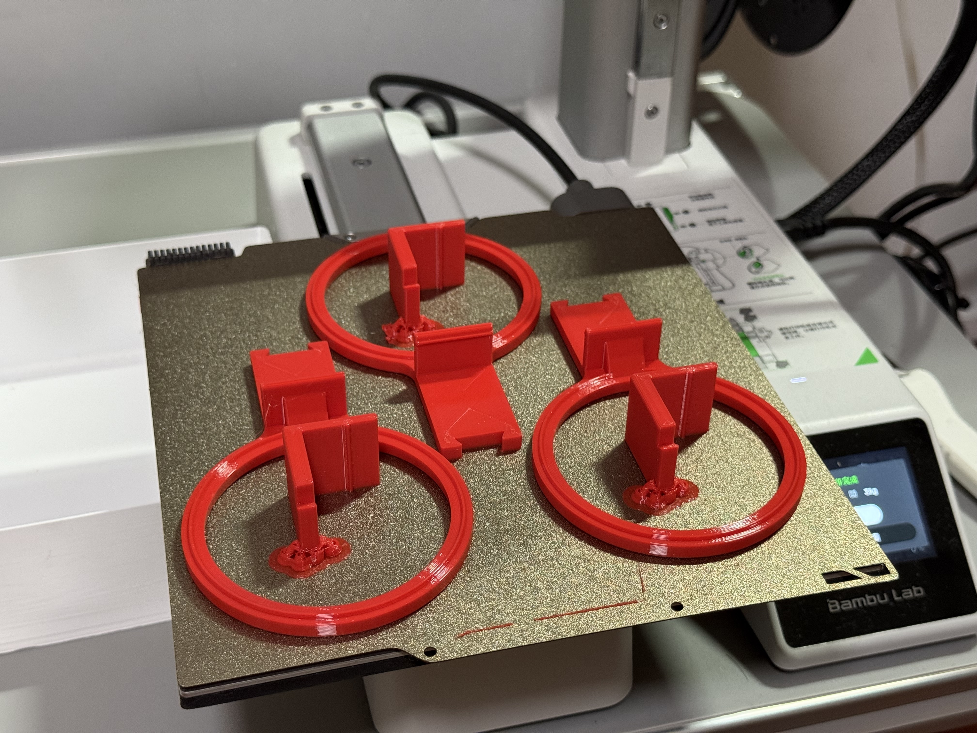Miniatura 2 do modelo 3D 露营桌杯圈