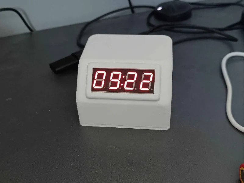 Simple RPi Zero Desk Clock