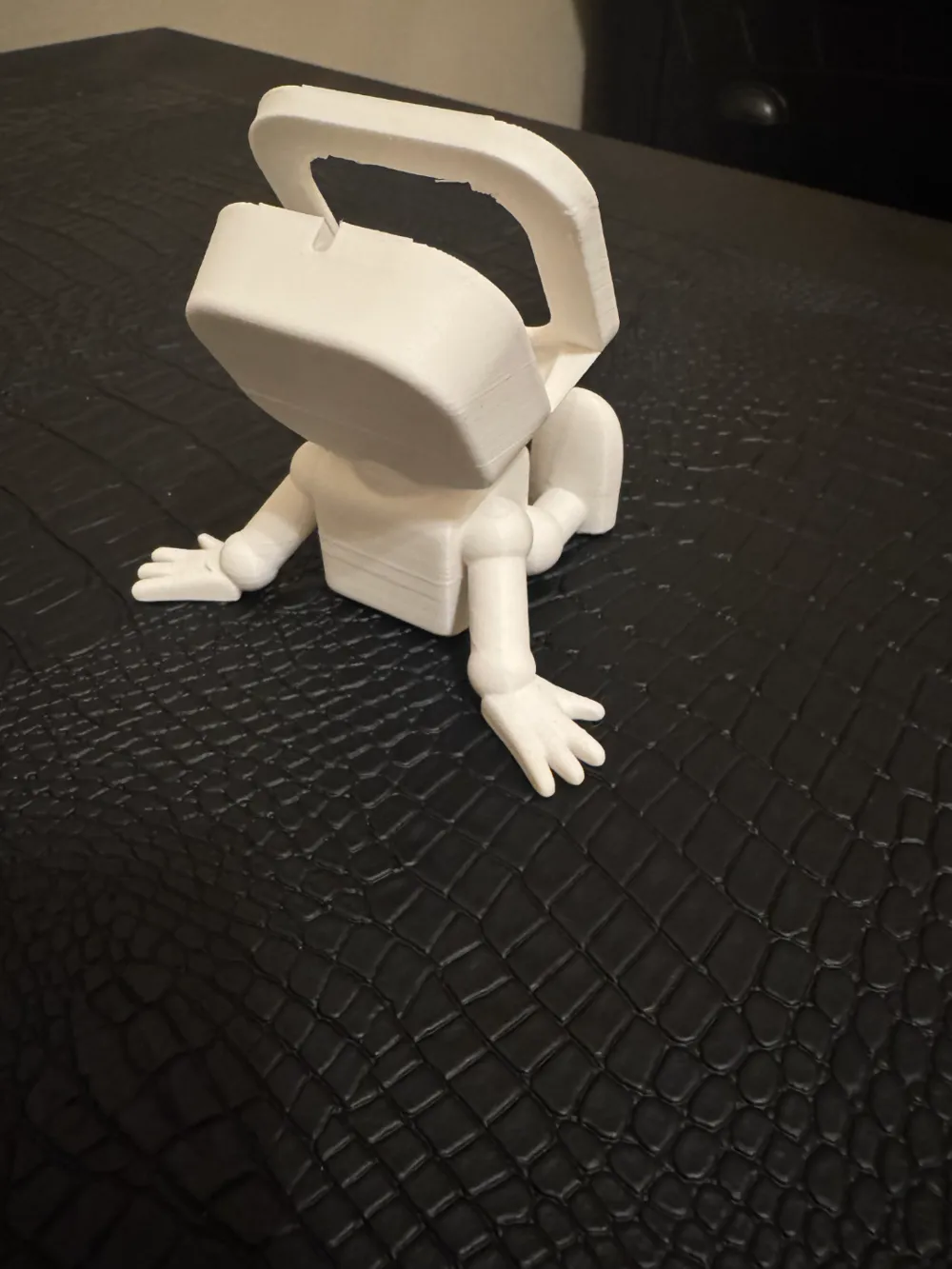 Apple Watch Mini Robot Charger - Free 3D Print Model - MakerWorld