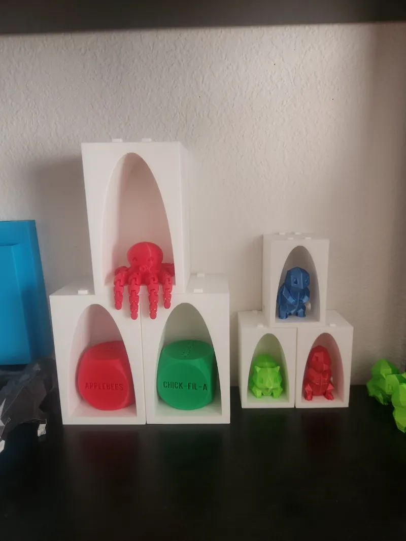 Configurable Display Case 5 Sizes XS, S, M, L, XL With RGB Light Spot in back