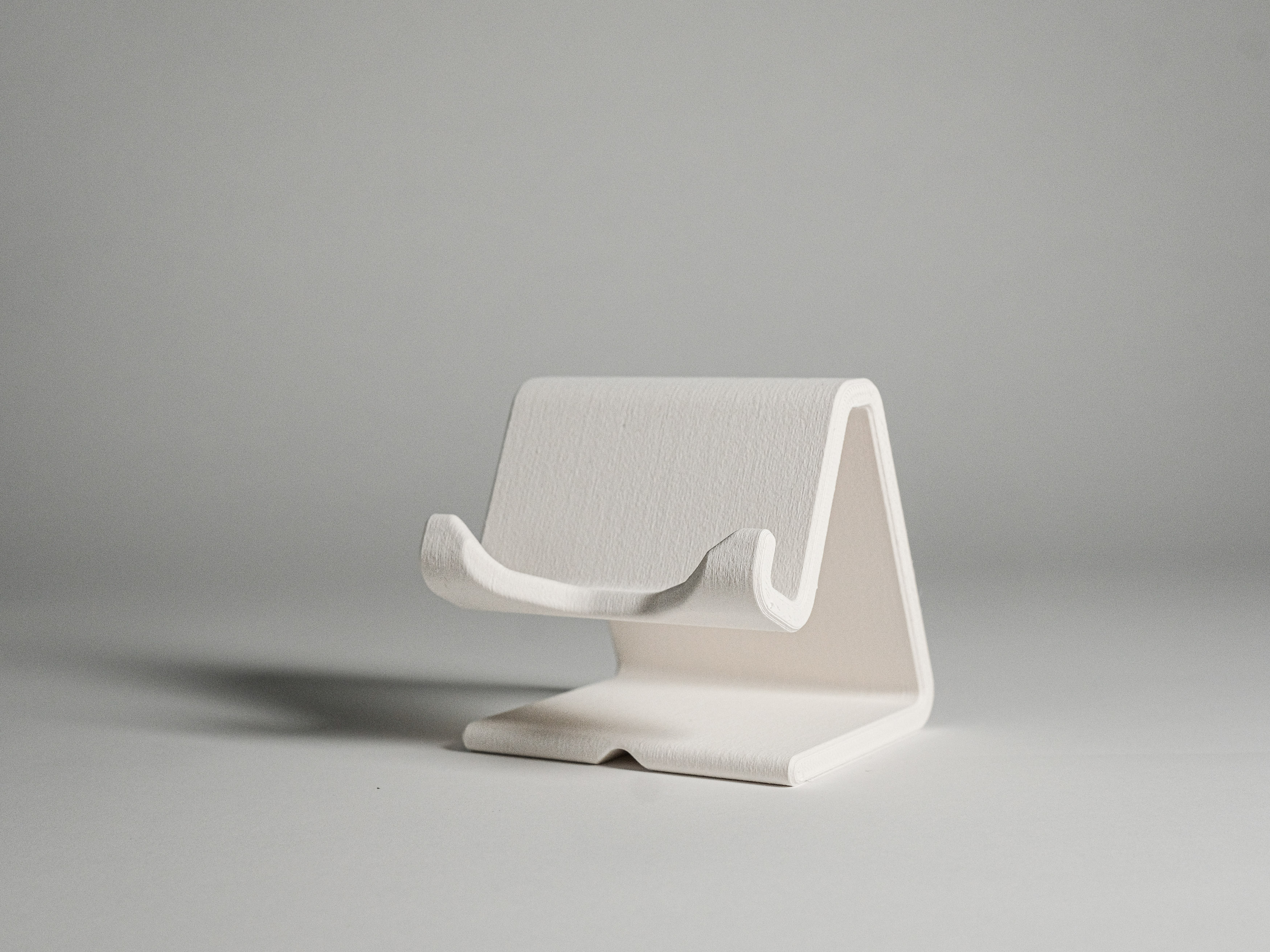 Miniatura 1 do modelo 3D iPhone Stand