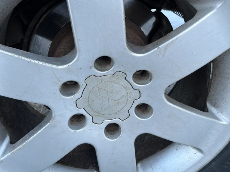 Replacement Wheel cap for Mitsubishi