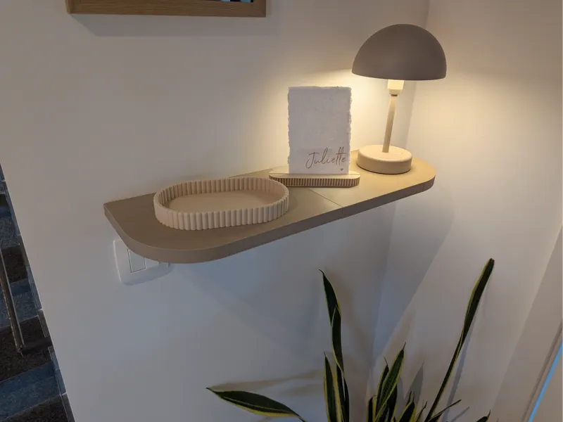 Floating modular Shelf with Rounded corners