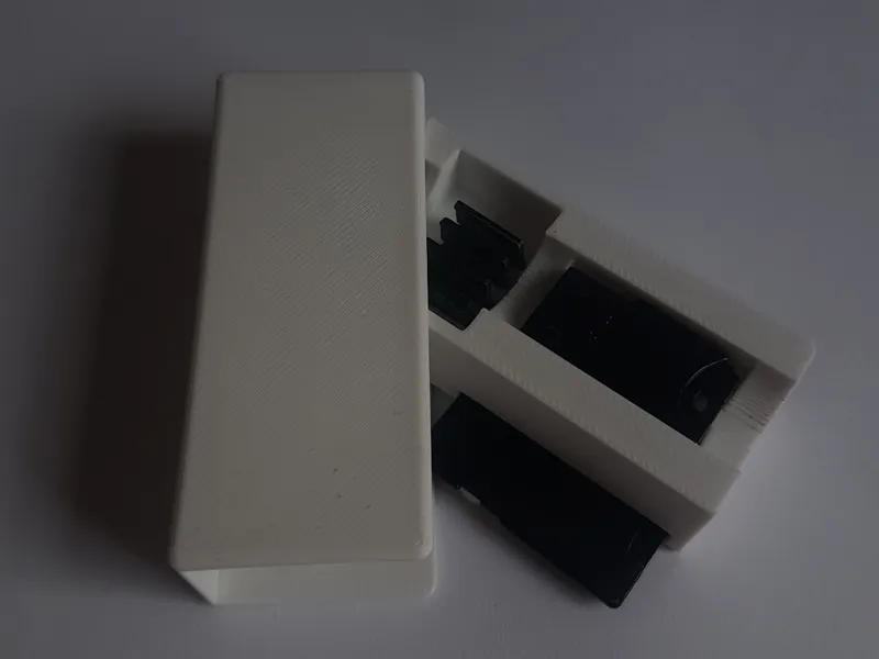 All in one Micro SD-Card storage Box