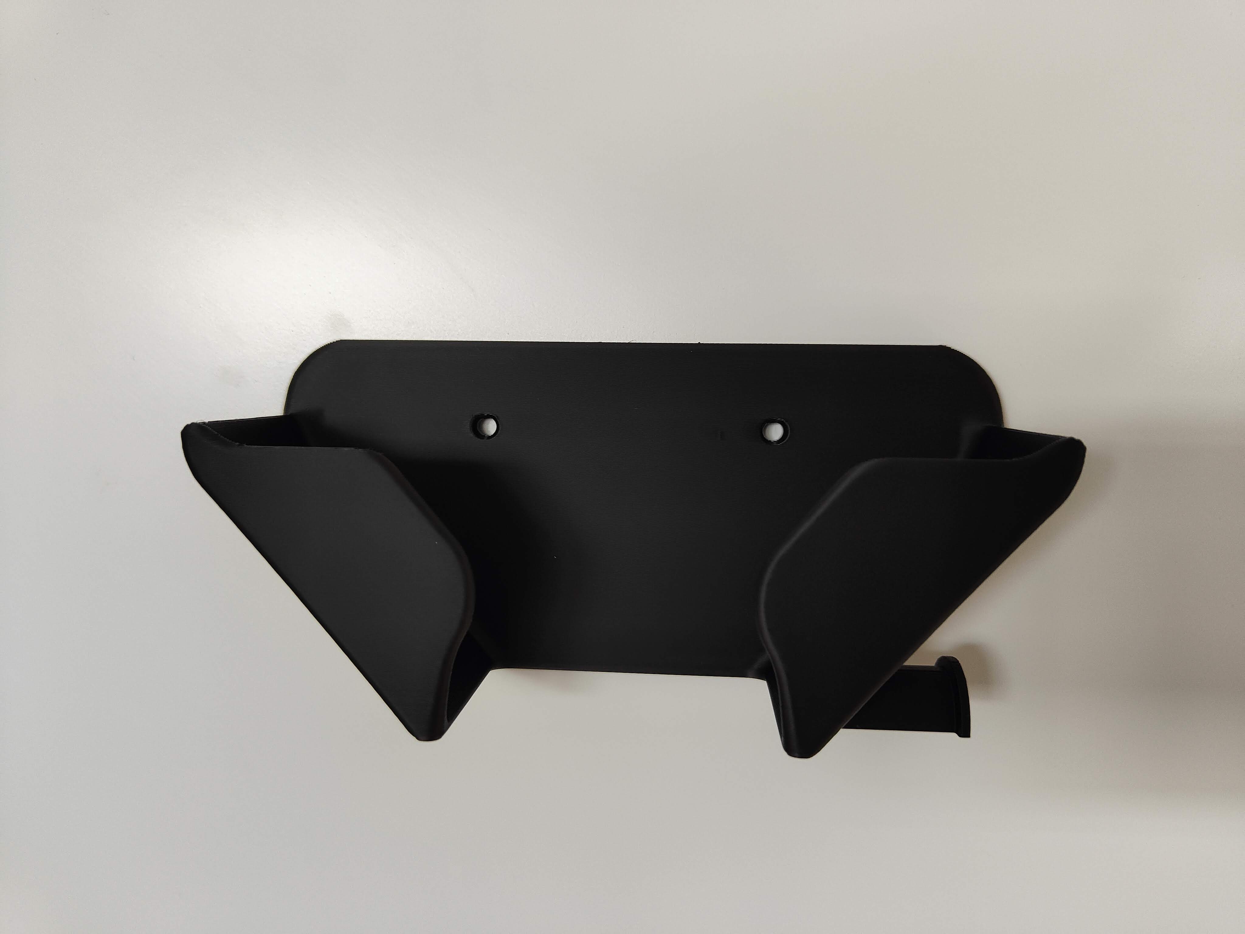 Miniatura 1 do modelo 3D Padel racket wall mount