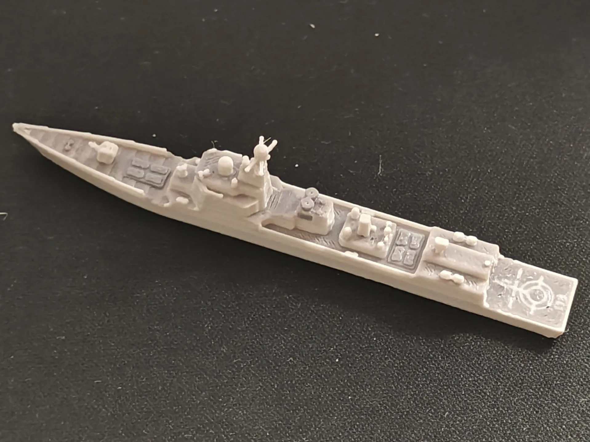 Miniatura 2 do modelo 3D 052D长沙舰 1：2000 冰箱贴
