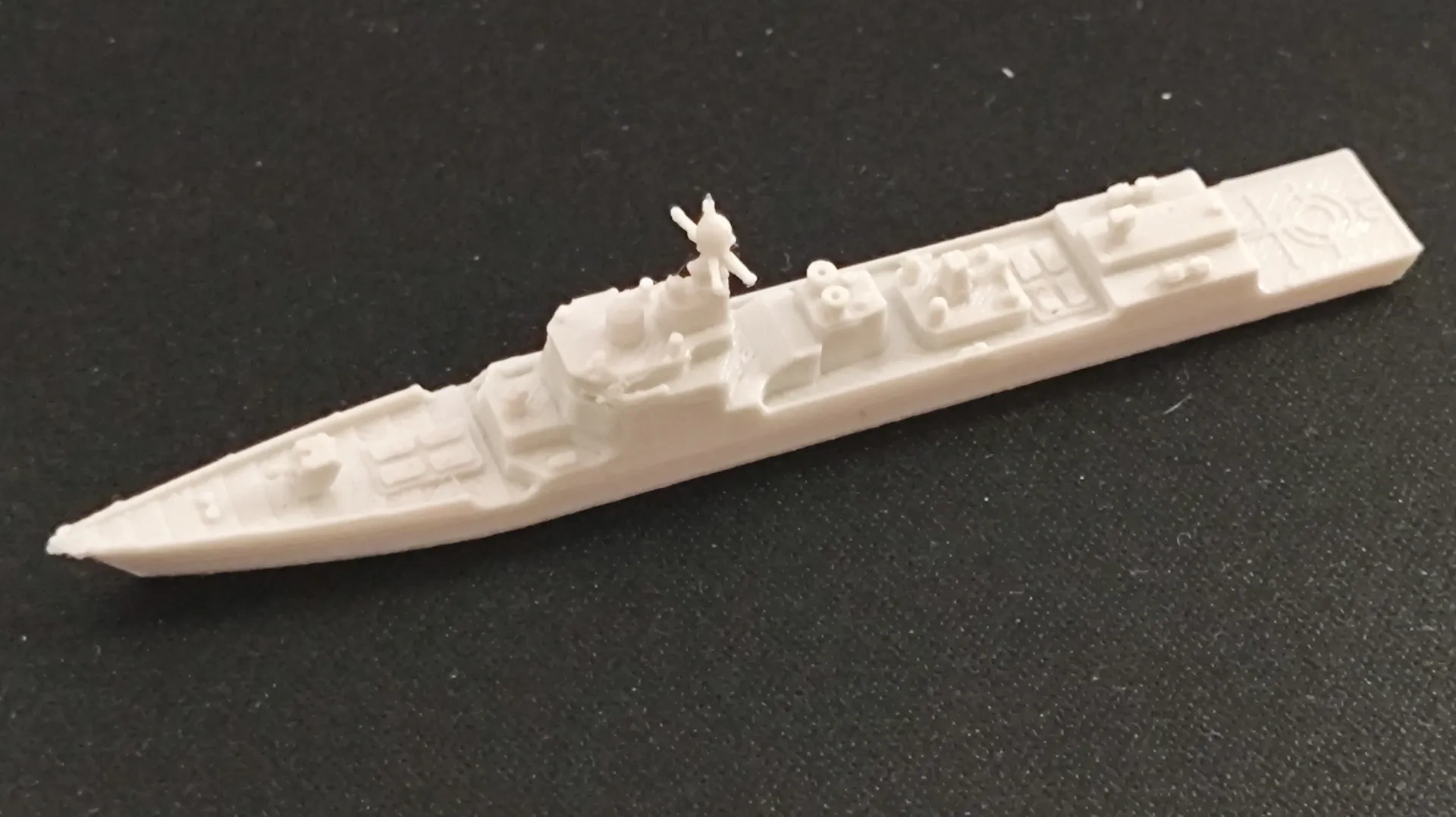 Miniatura 1 do modelo 3D 052D长沙舰 1：2000 冰箱贴