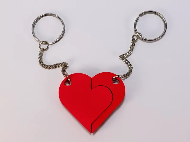 Dos Mitades, Un Corazón – Llavero 3D