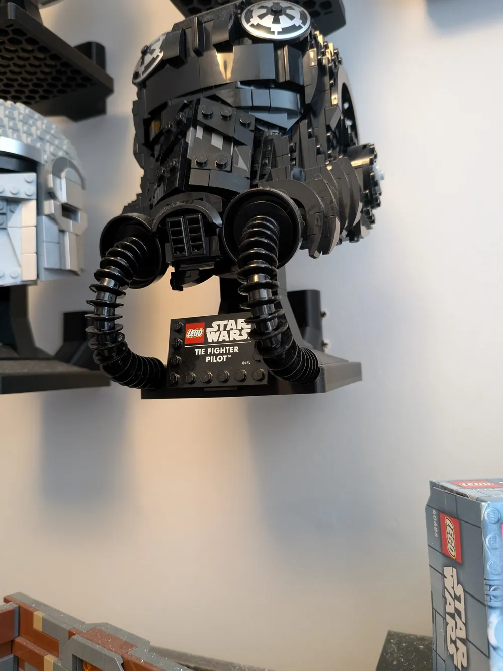 Popular building brick Star Wars helmet mount - Free 3D Print Model ...
