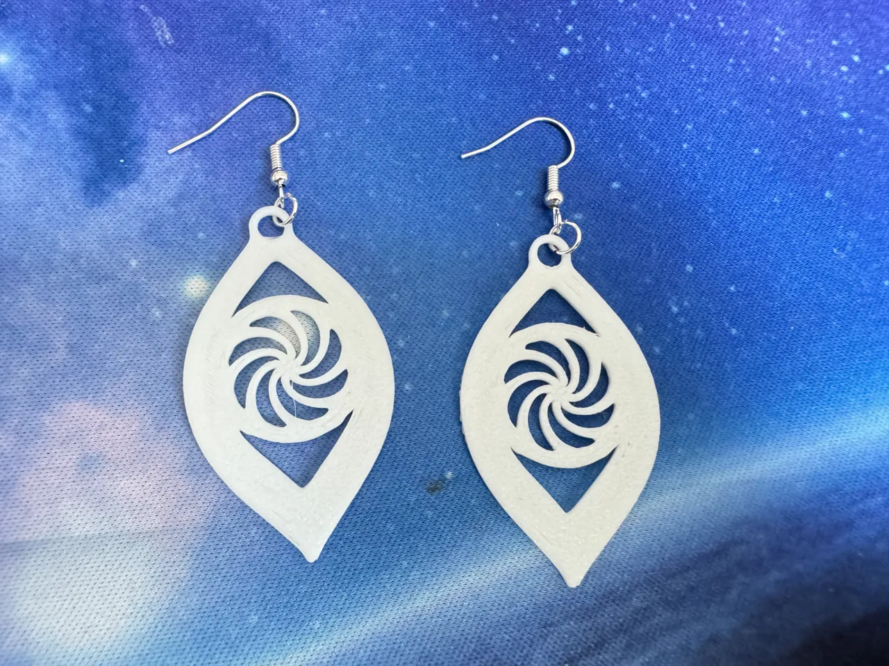 set of 4 type of earrings view 3