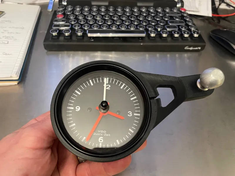 Porsche 911 phone mount