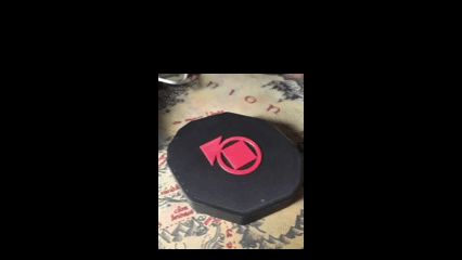 Vampire Masquerade D10 dice box - with clan logos