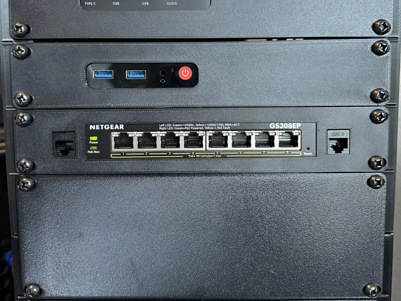 Rack mount Netgear GS308EP
