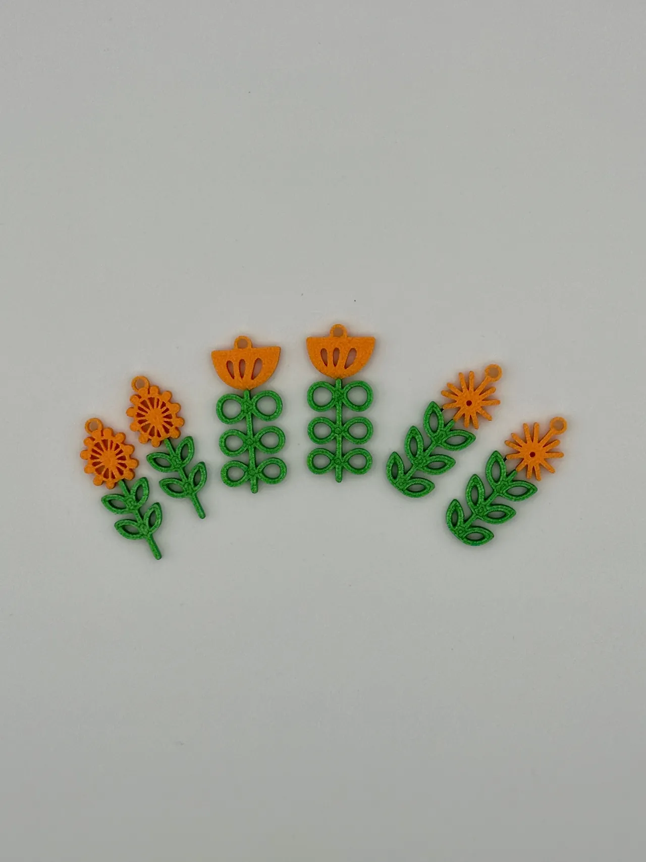 Scandianavian flower earring set view 4