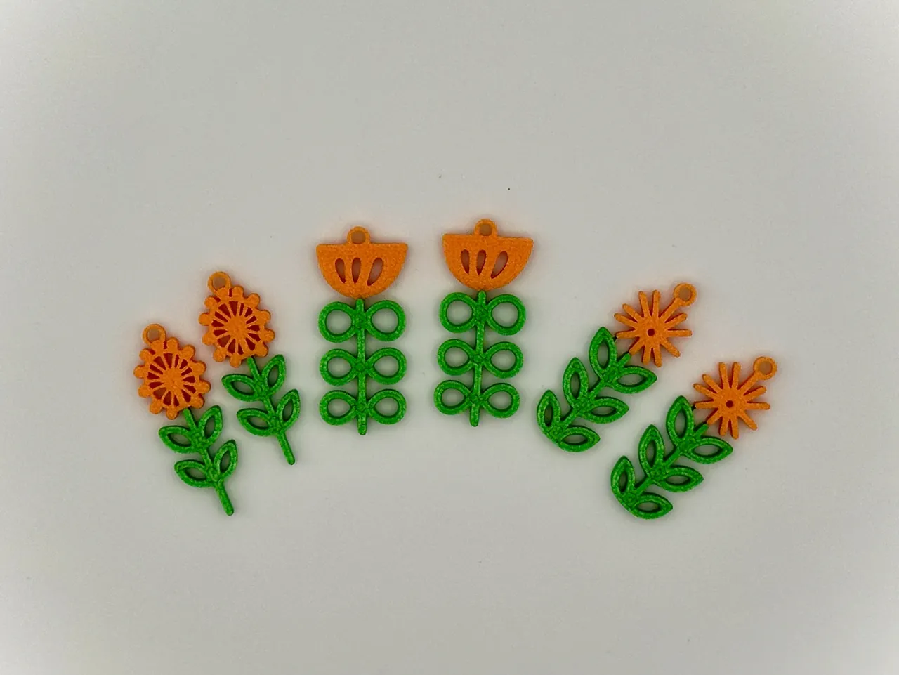 Scandianavian flower earring set view 2