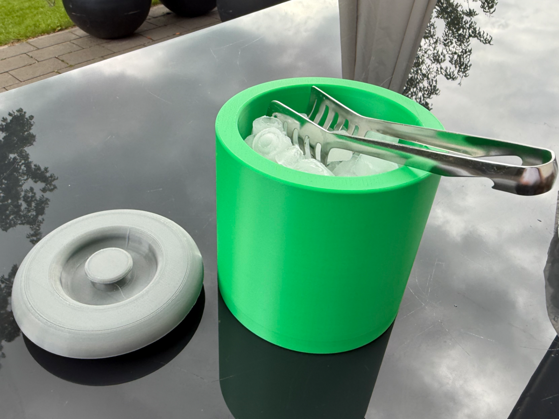 Schicker Eisbehälter für Eiswürfel