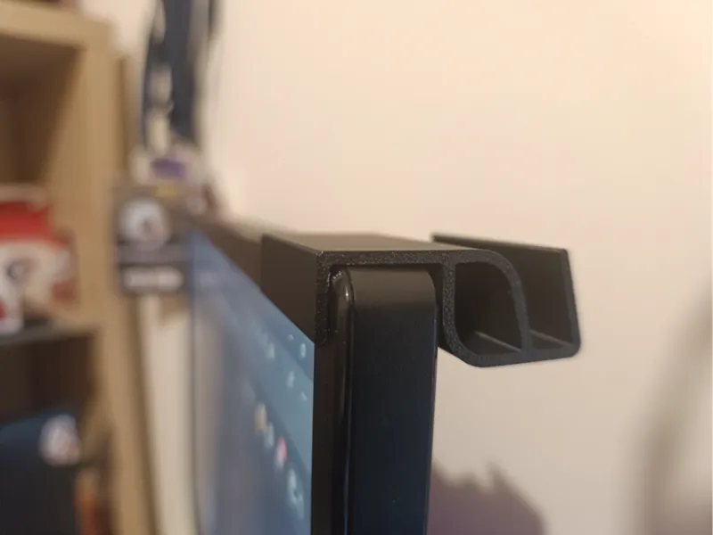 Larger and squarer Monitor Phone Webcam Mount