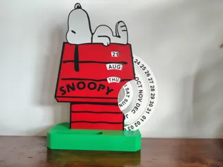 Snoopy perpetual calendar