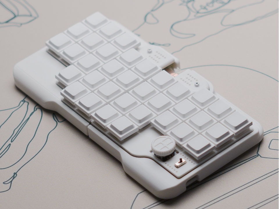 DRESSTHING half shell case [Prototype]