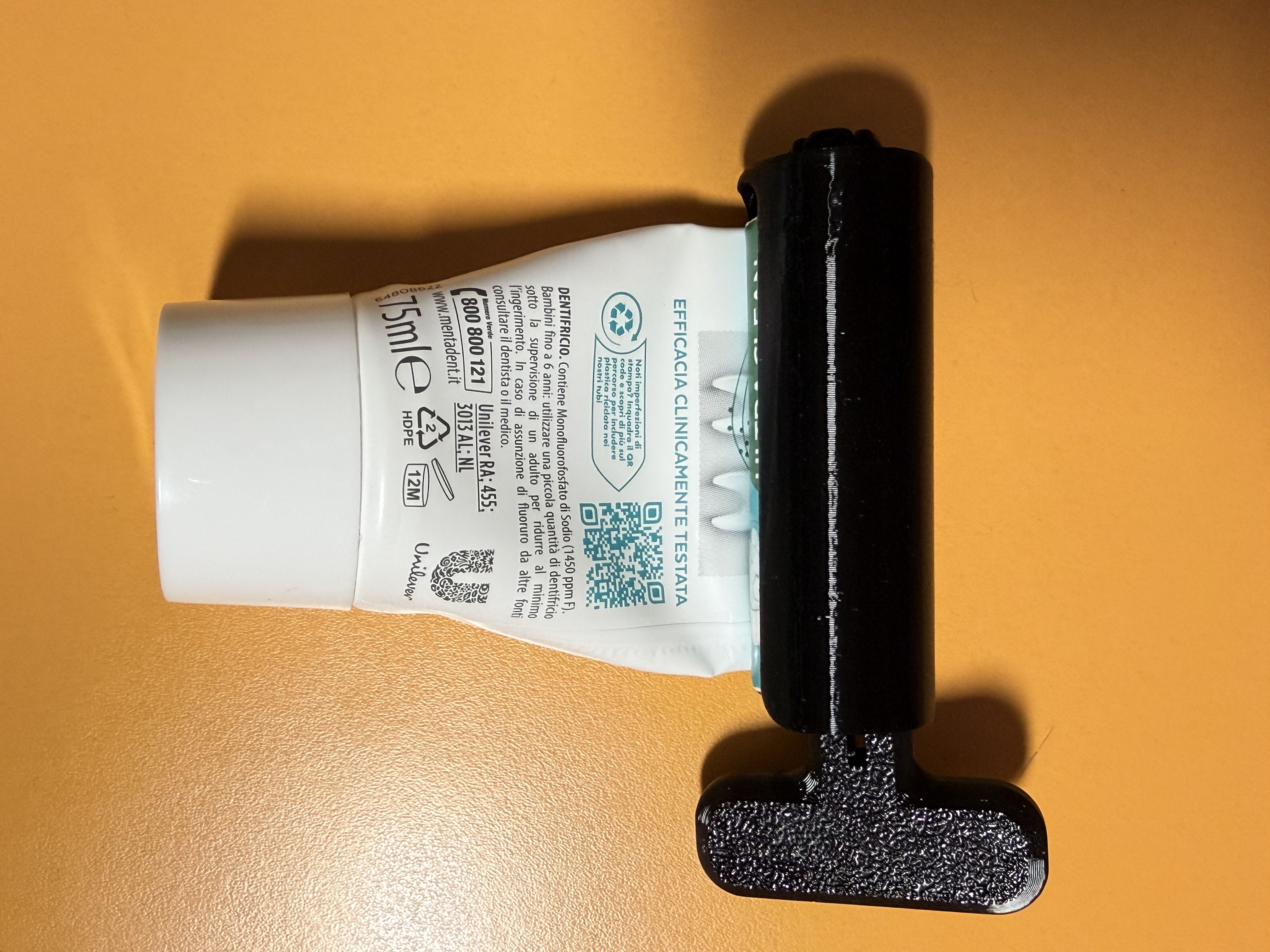 Miniatura 2 do modelo 3D Toothpaste Tube Roller - Evolution