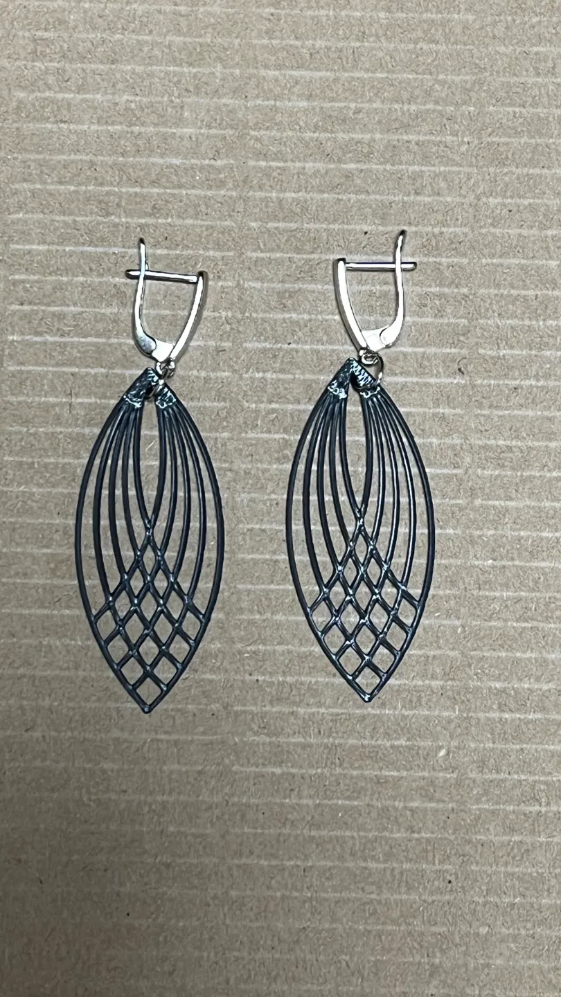 Pendientes geométricos curvos view 3