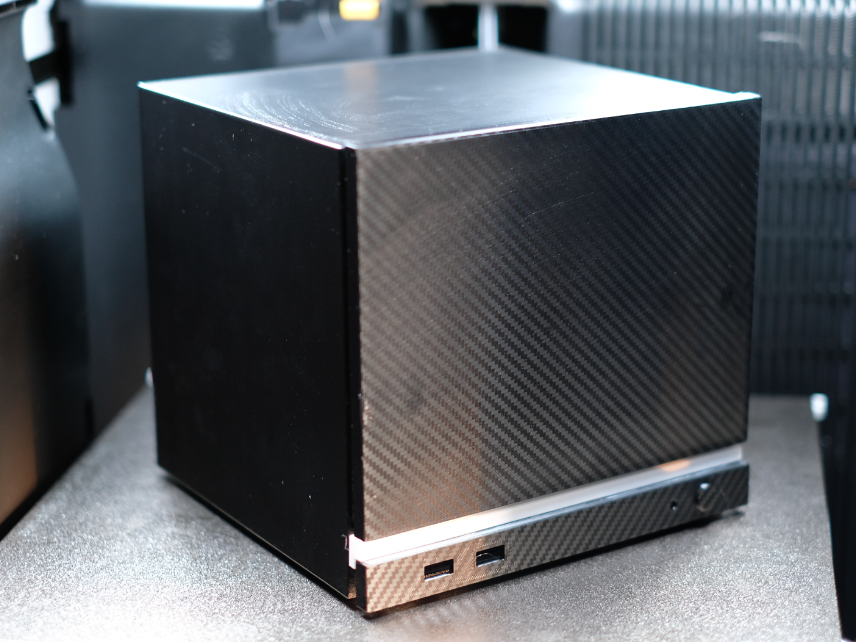 Steam machine computer ITX case （ 机箱复刻，支持 ITX 主板 ）