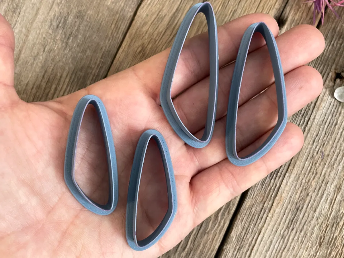 Emporte-pièces fins pour boucles d'oreilles pendantes