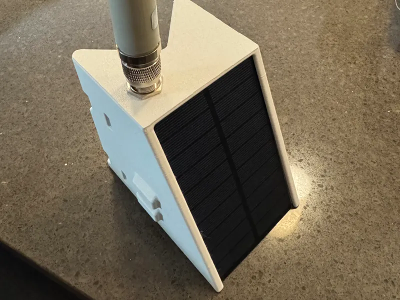 Meshtastic Solar Node All in One. Enclosure/Mount